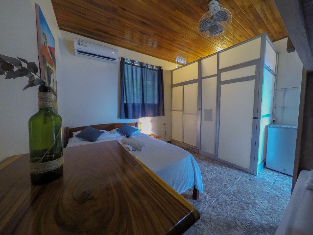 Cocobolo Surf Hotel & School Playa Santa Teresa (Puntarenas) Exterior photo